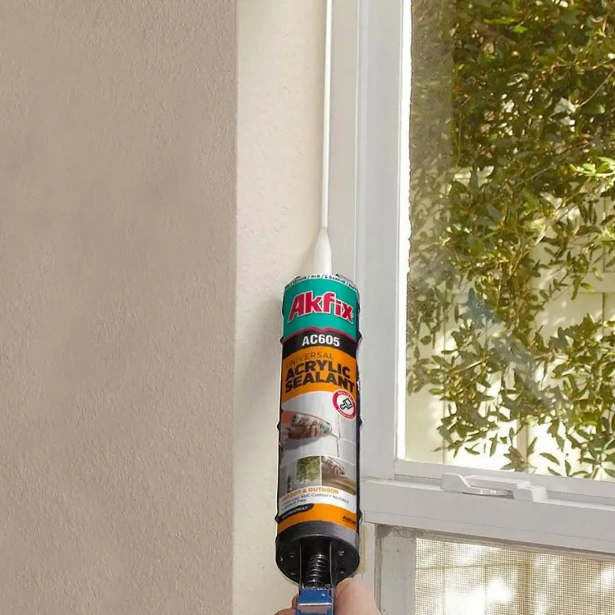 Sellador acrílico plasto-elástico de 300 ml, pintable y sin olor, para sellar juntas de bajo movimiento en madera y hormigón.