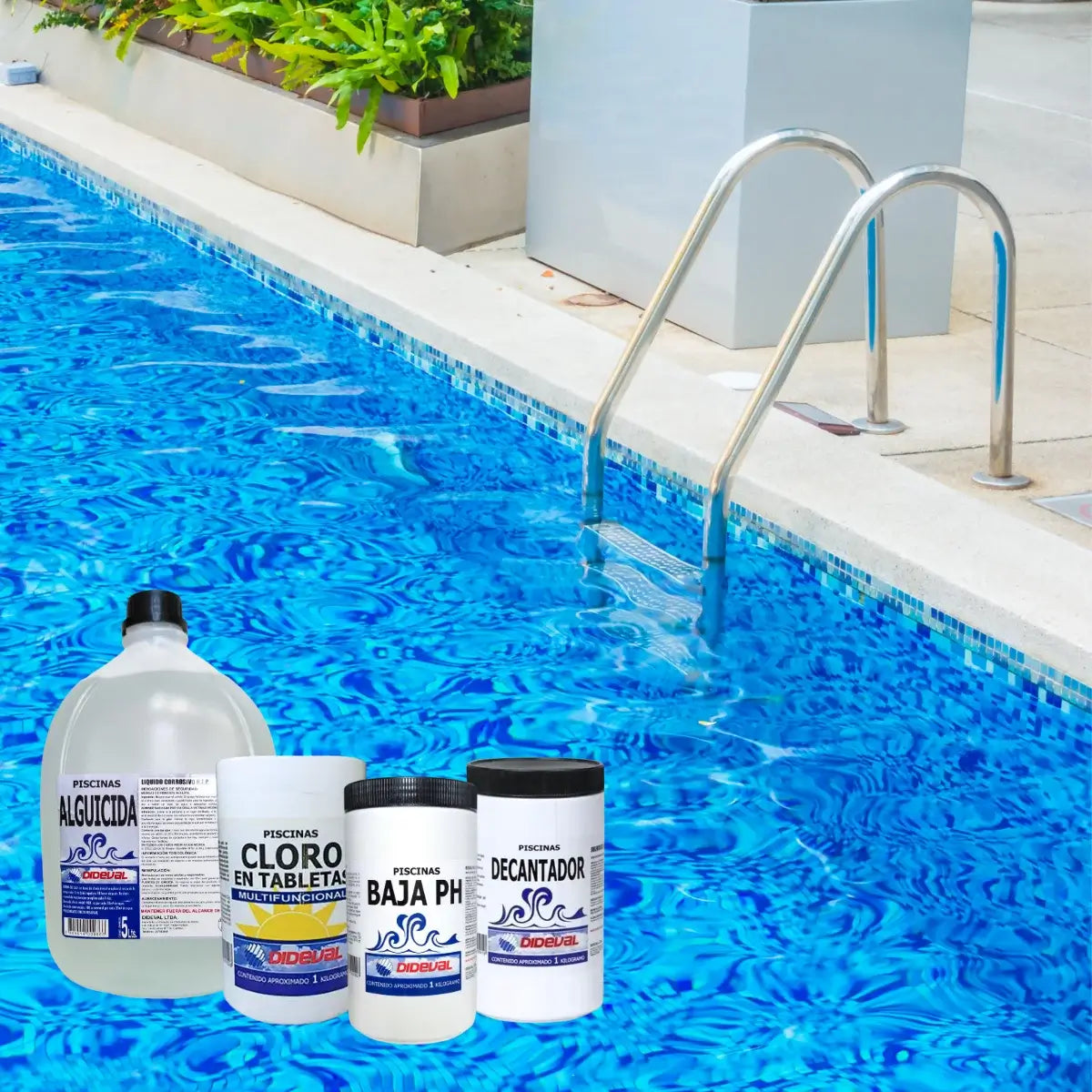 kit limpieza para piscina Dideval: Alguicida, Cloro en tableta multifuncion, baja ph y decantador, para el mantenimiento de piscinas.