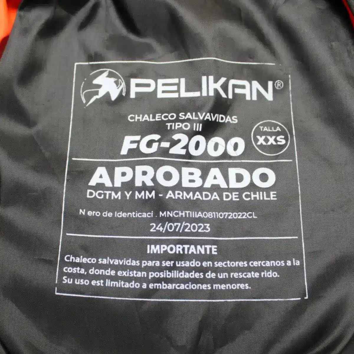 Chaleco salvavidas Pelikan en color naranja para protección en el agua
