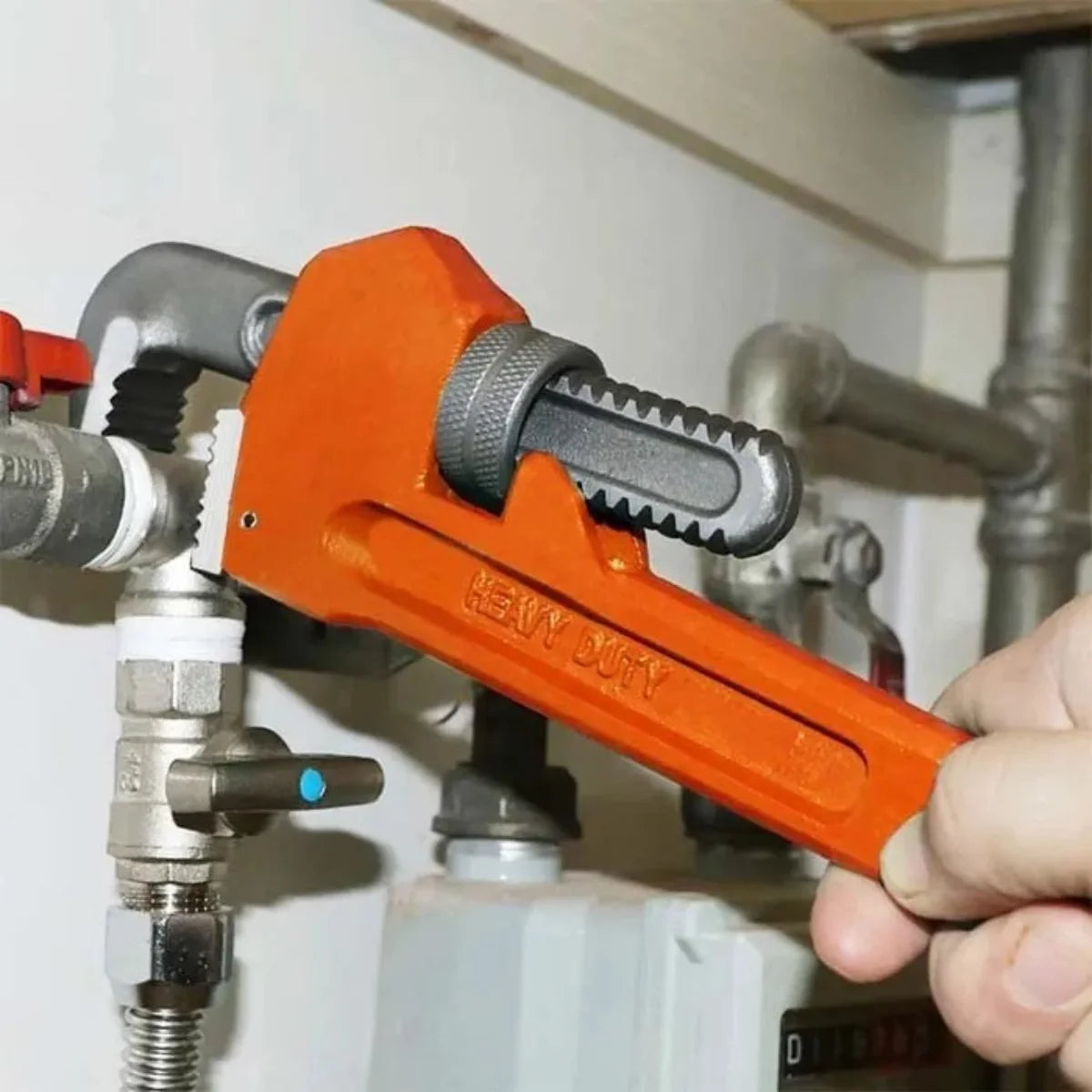 Llave Stilson Rayun disponible en varias medidas hasta 24 pulgadas, ideal para trabajos de fontanería pesada y apertura de tuberías hasta 95mm