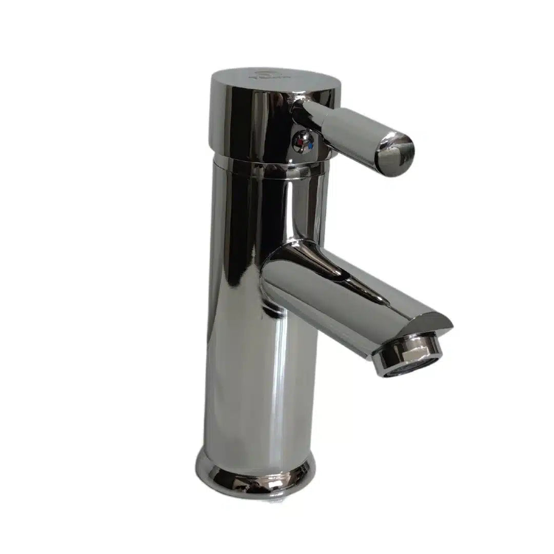 Monomando de lavatorio moderno Taumm cromado, llave de baño de palanca única para control de agua fría y caliente.