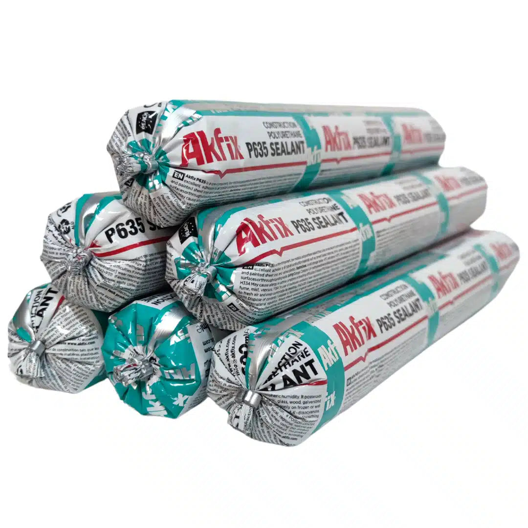 Sellador poliuretano paté Akfix 600ml en pack de 6 unidades.