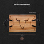 Tabla Herradura Wayu de madera de acacia con mangos de hierro fundido