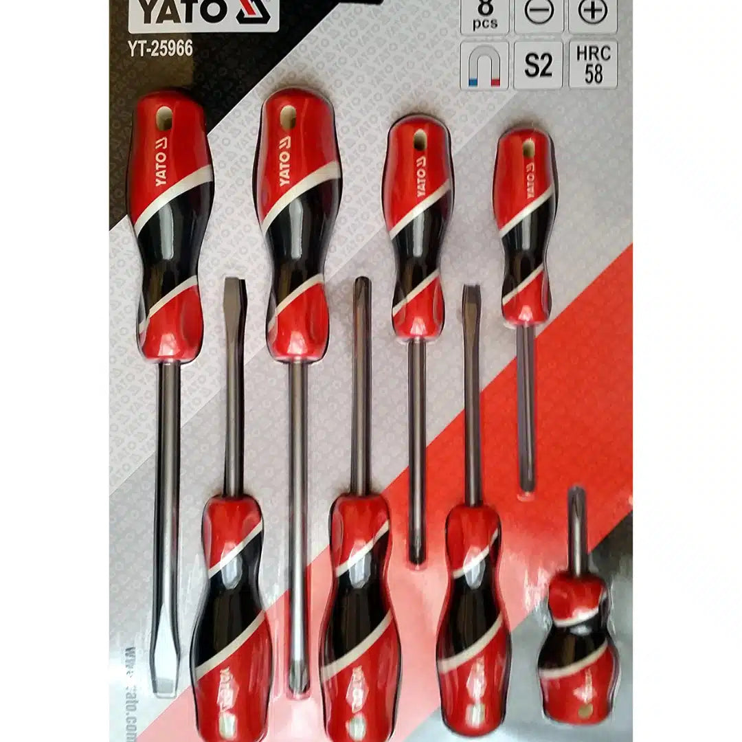Kit de 8 destornilladores Yato YT-25966 de cromo vanadio, set de puntas planas y phillips con mango ergonómico para uso profesional y doméstico.